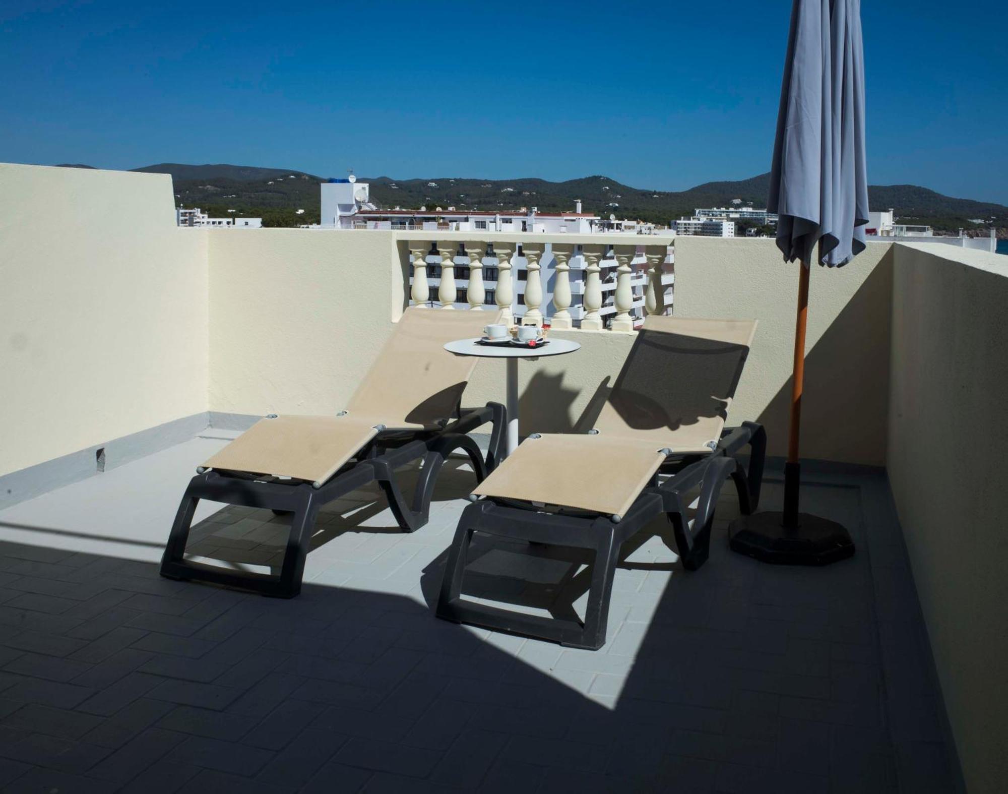 Hotel Moon Dreams Paraiso - Adults Recommended Es Cana Exterior foto